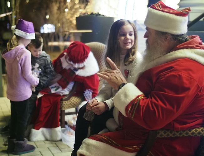 Wilkesboro Christmas Parade 2022 Big Holiday Parade Crowd Gathers Saturday | News | Journalpatriot.com
