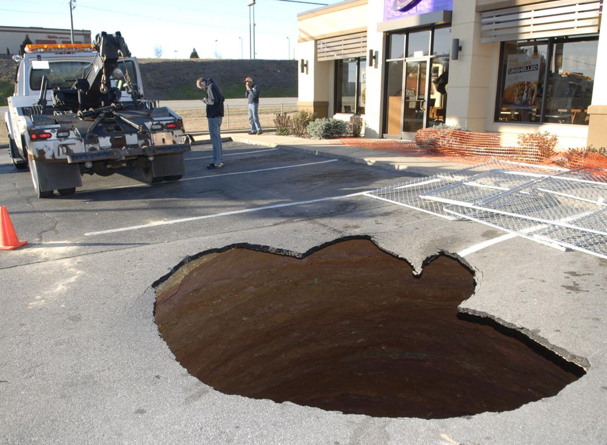 3 Tow Trucks Keep Car From Falling Into Sink Hole In Wilkesboro News Journalpatriot Com