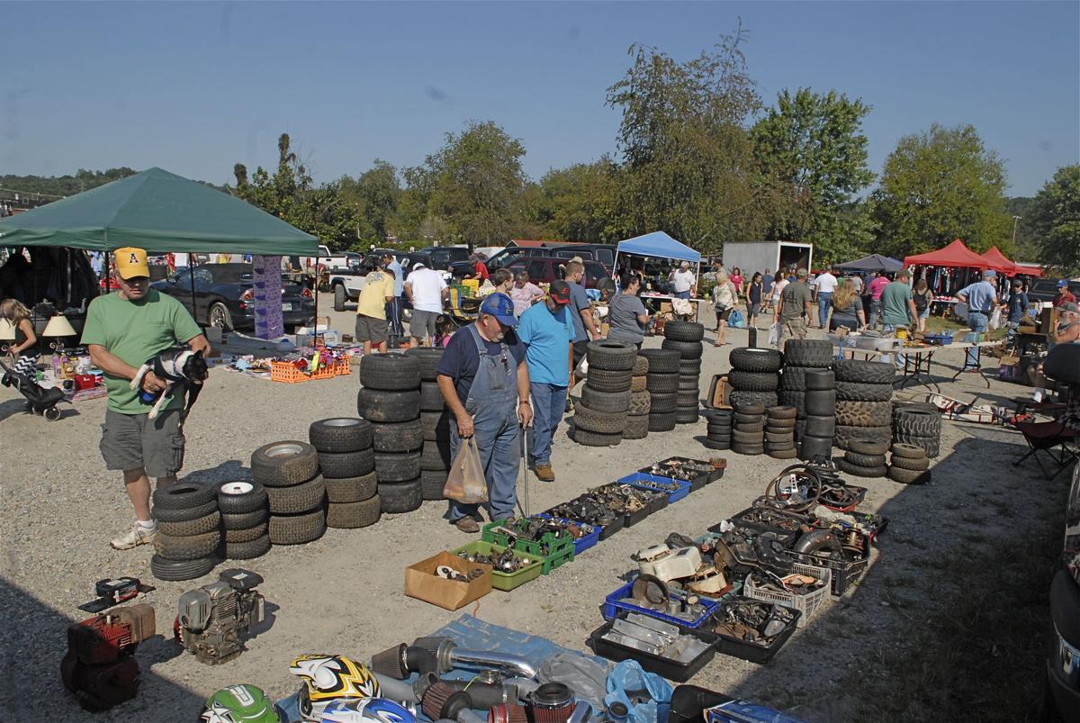 Cattle sale flea market in North Wilkesboro on Labor Day 2016 Gallery