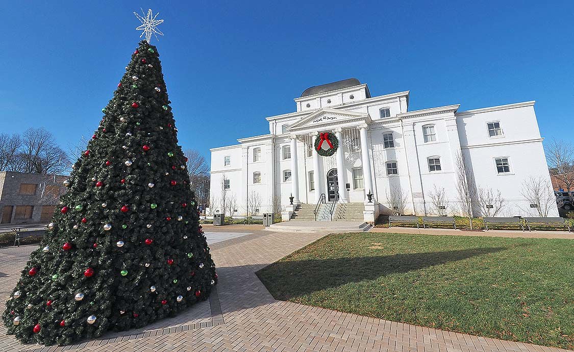 Wilkes County Christmas Parade 2022 Parade, Christmas In Commons And Other Activities Are Saturday | North  Wilkesboro | Journalpatriot.com