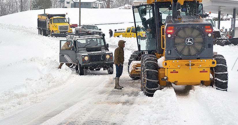 Crews work around clock to clear roads | News | journalpatriot.com