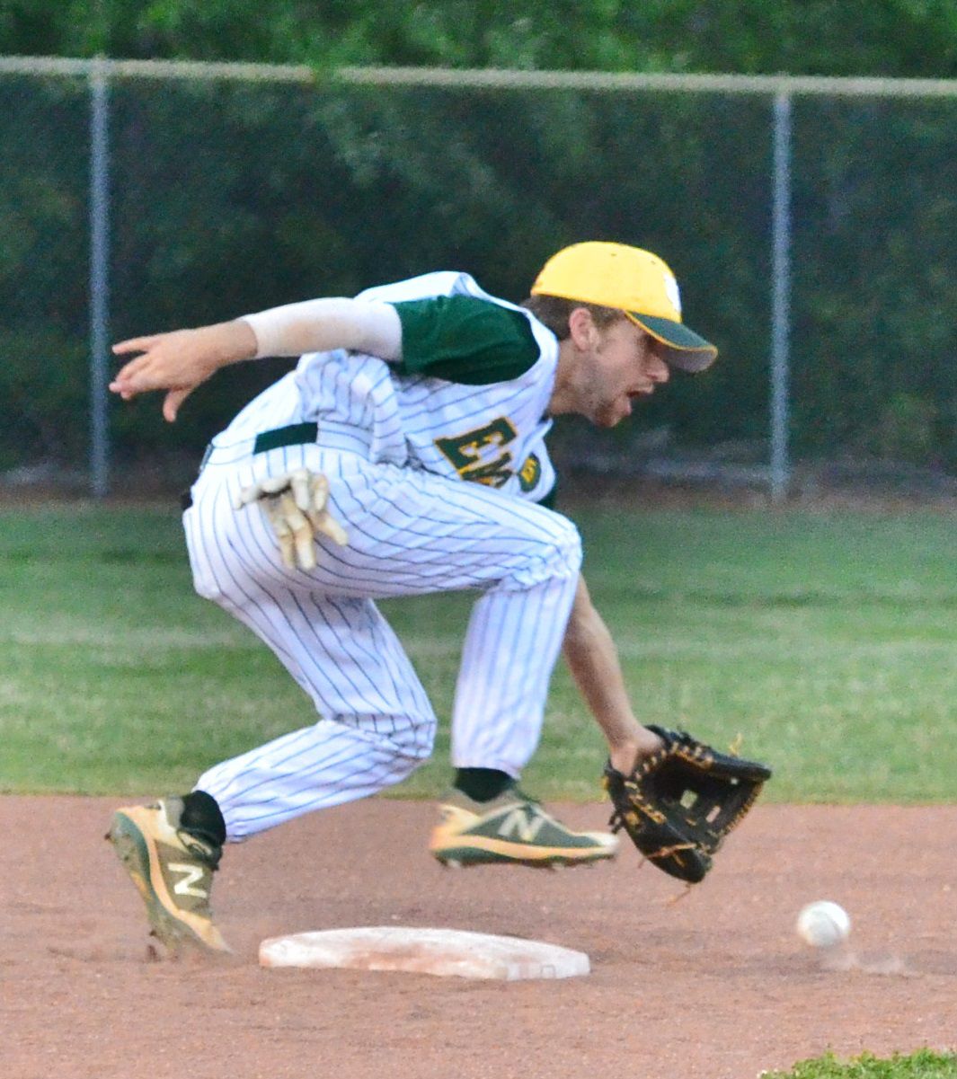 Late-inning Surge Powers Eagles Into Mvac Championship 