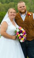 Wood-Roberson couple weds April 22 at Gambill Estate
