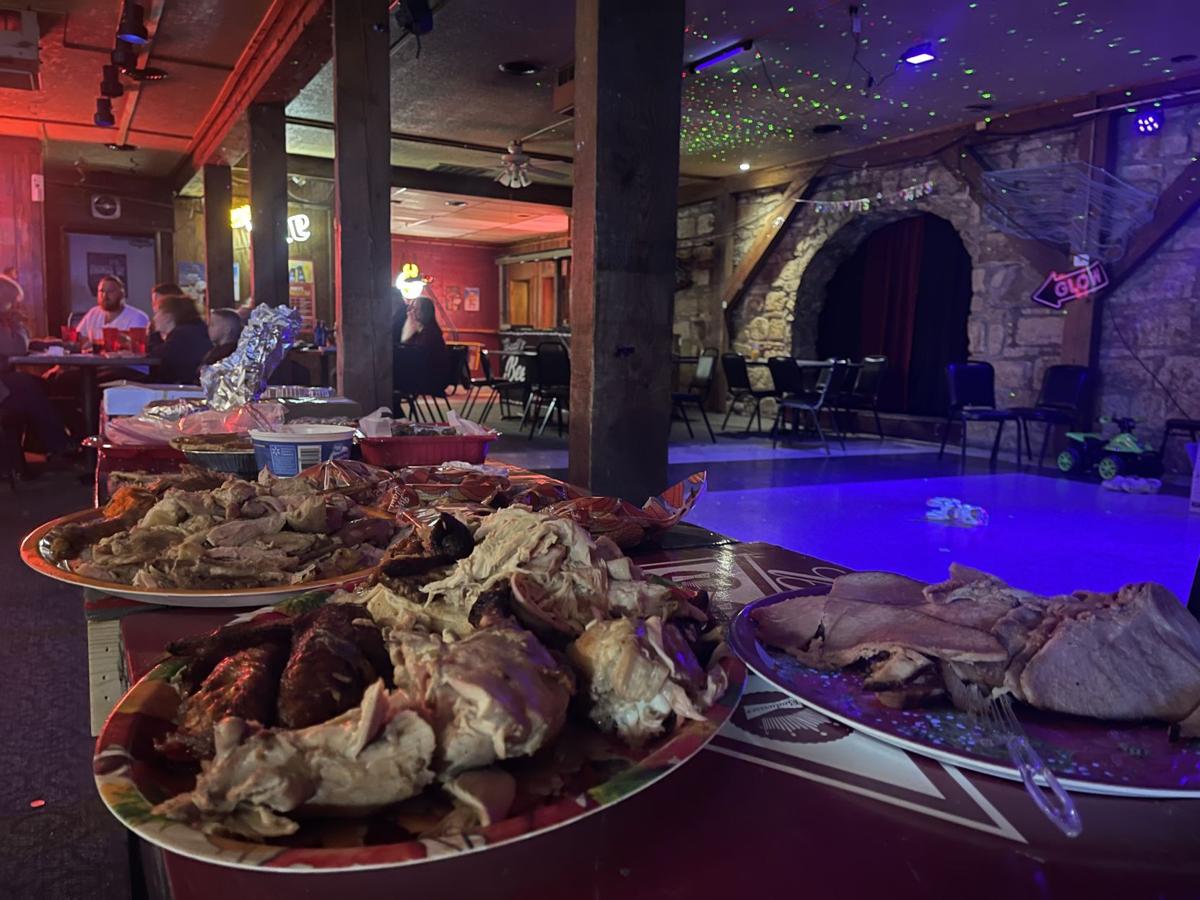 Rosebud’s Bar holds open potluck for Thanksgiving
