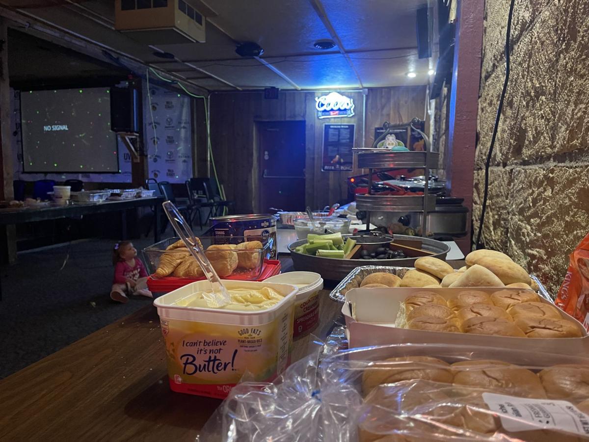 Rosebud’s Bar holds open potluck for Thanksgiving