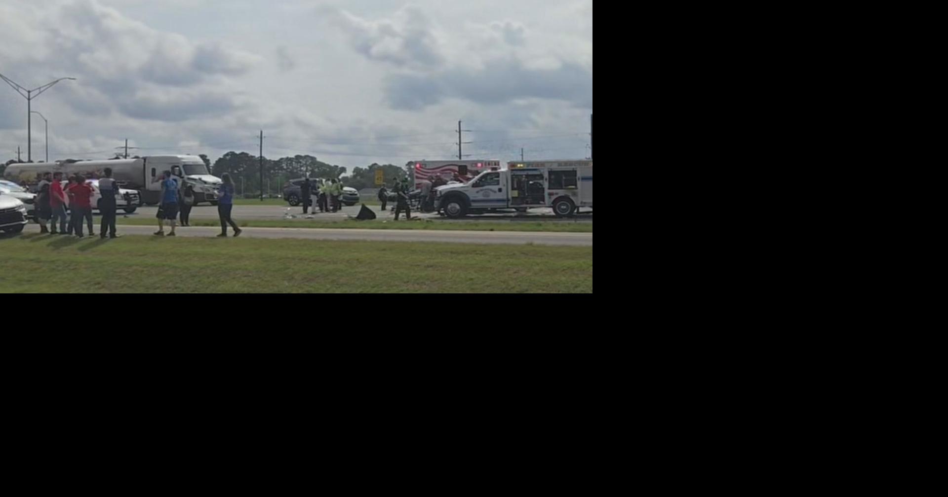 Crash on I-49 in Opelousas involving SUV & 18-wheeler sends both drivers to hospital