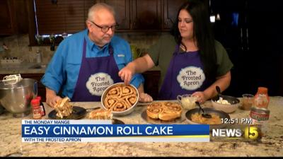 Apple Cinnamon Roll Cake