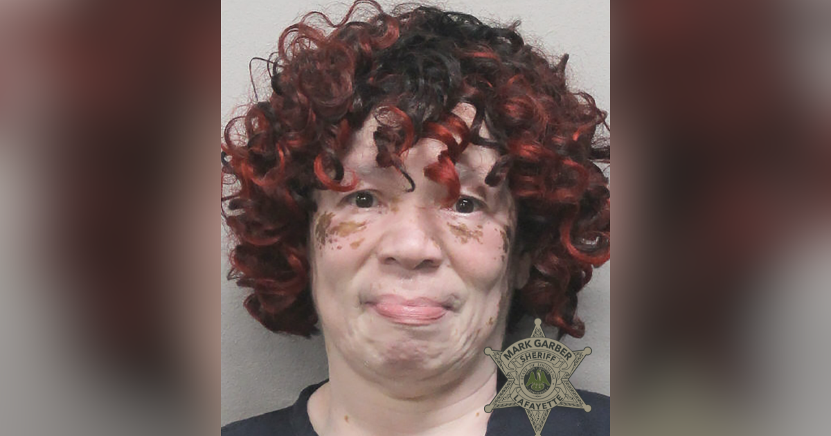 Scott woman accused of using someone else's banking information to pay rent