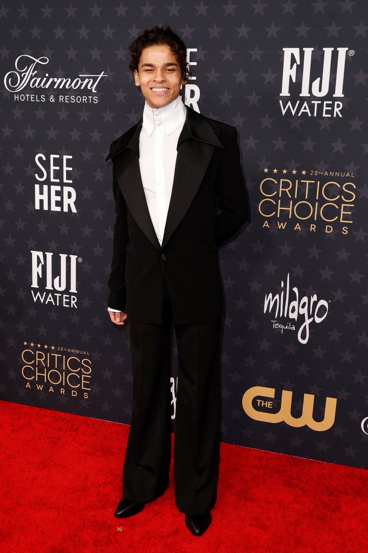 Best red carpet fashion at the 2023 Critics Choice Awards Features kadn