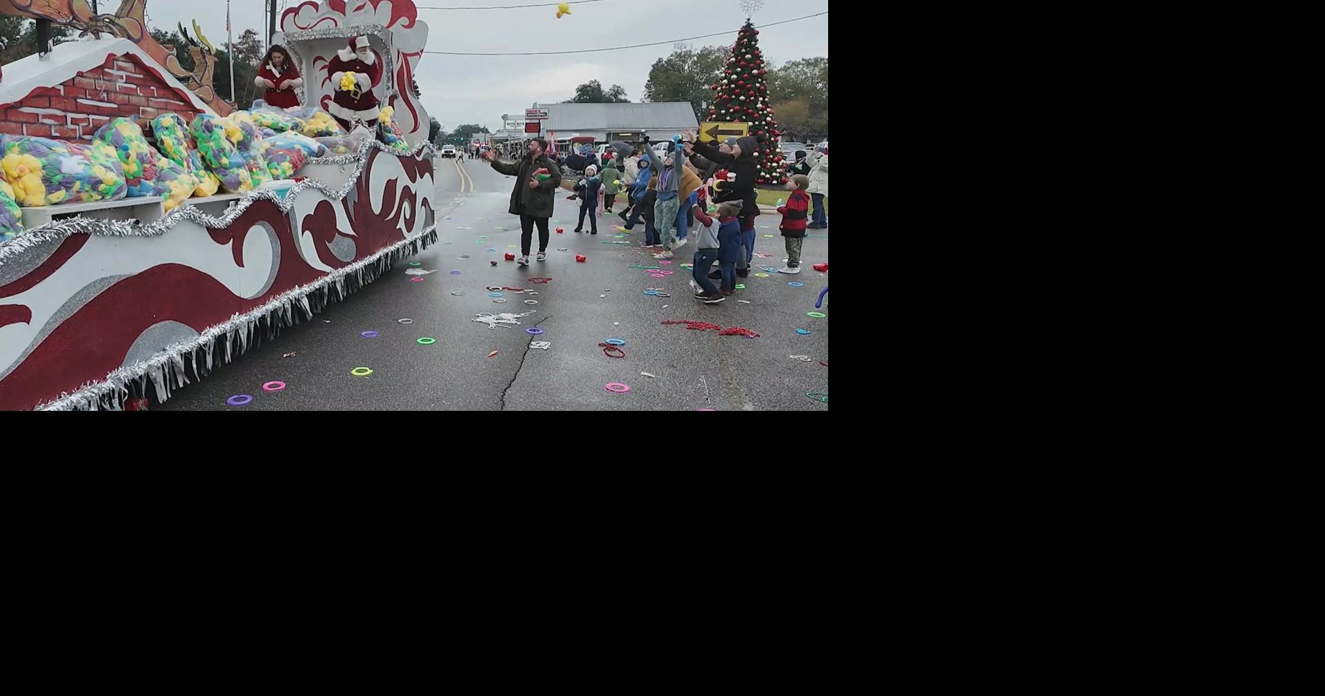 Rainy weather cancels some Acadiana Christmas events but not all