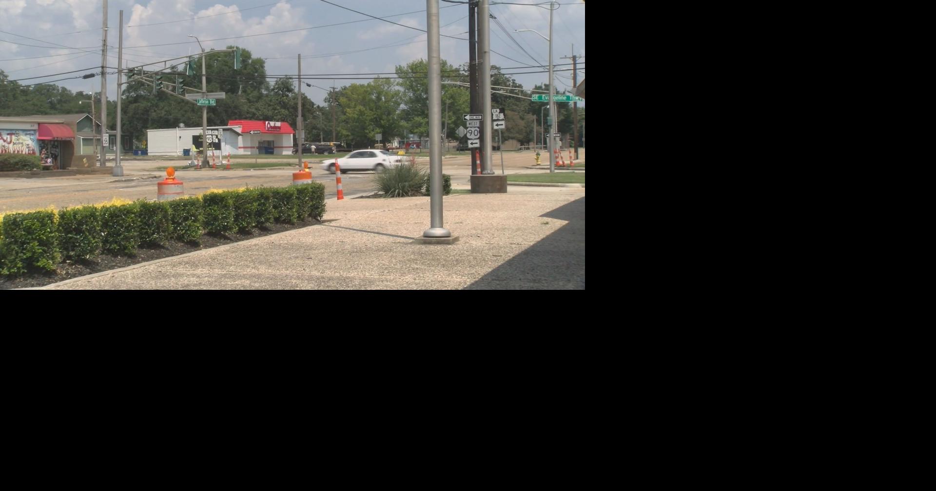 LUS diverting traffic for water leak repairs on Evangeline Thruway