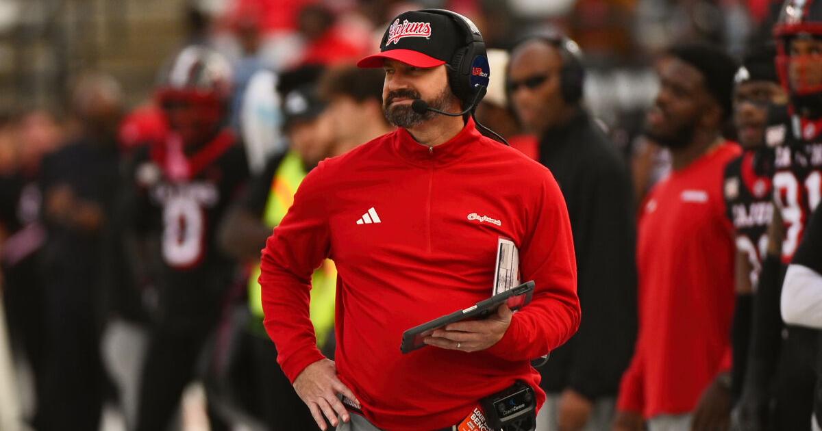 Louisiana Ragin' Cajuns accept invitation to 68 Ventures Bowl against Delaware