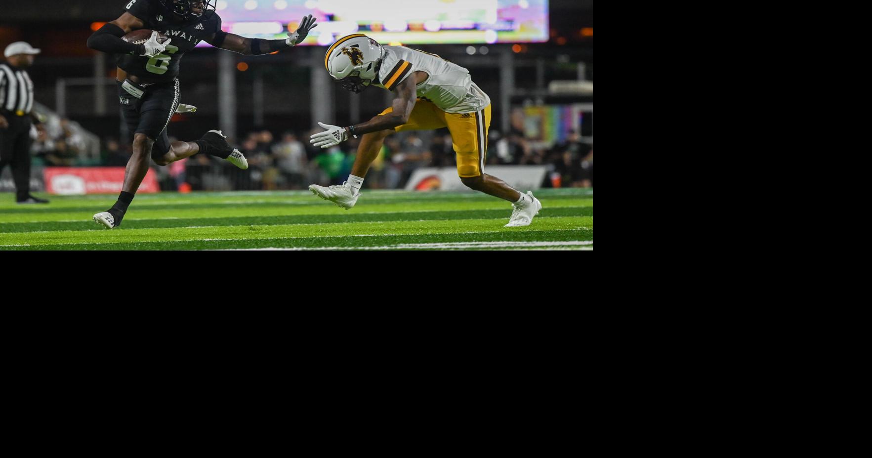 Photo Gallery: Wyoming vs. Hawai'i | Sports | kaleo.org