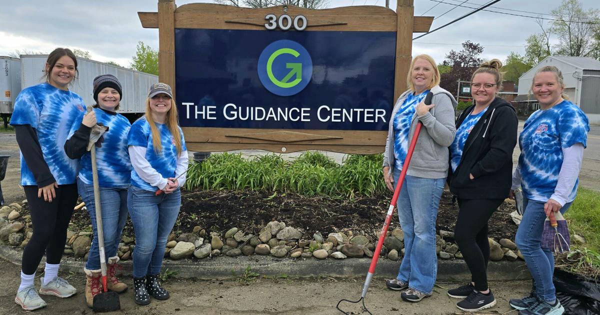 Volunteers turn out for KARE for Kane cleanup efforts