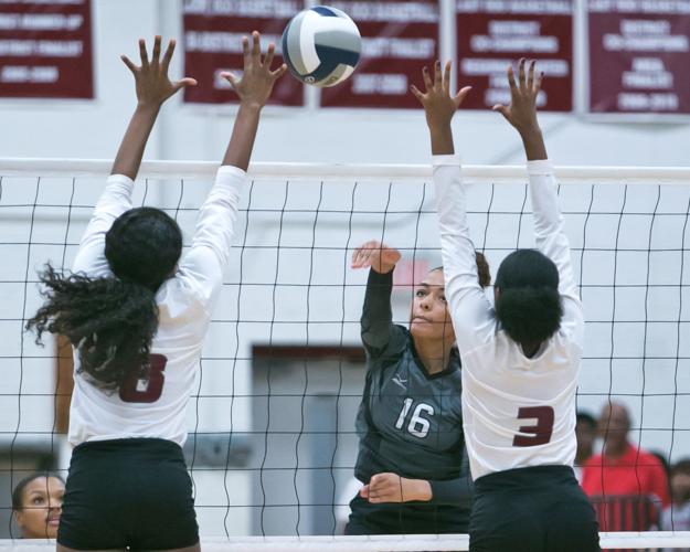 VOLLEYBALL Lady Wolves get sweep at Killeen Killeen