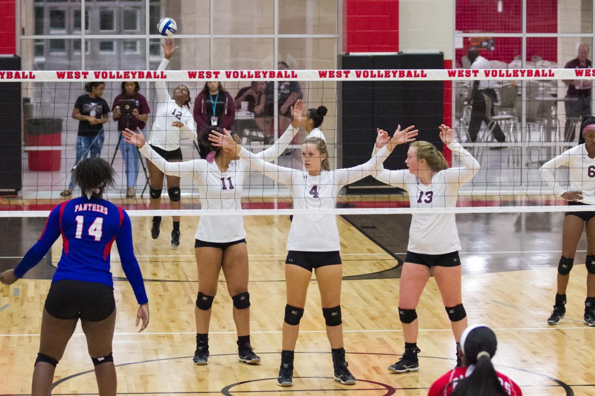 6A VOLLEYBALL PLAYOFFS Duncanville rallies to top Lady Roos in 5set