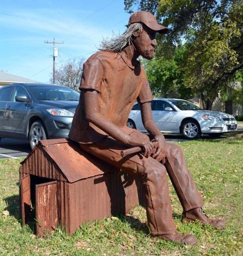 Artist showcases work in Salado
