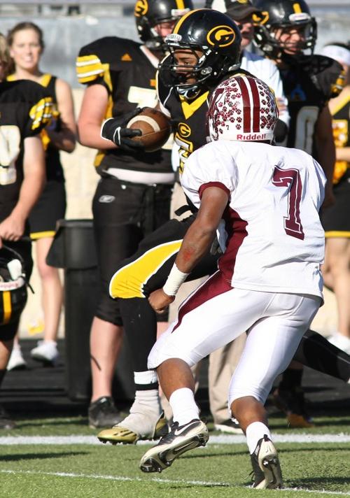 Gateville Dominates Vernon in Area Playoffs