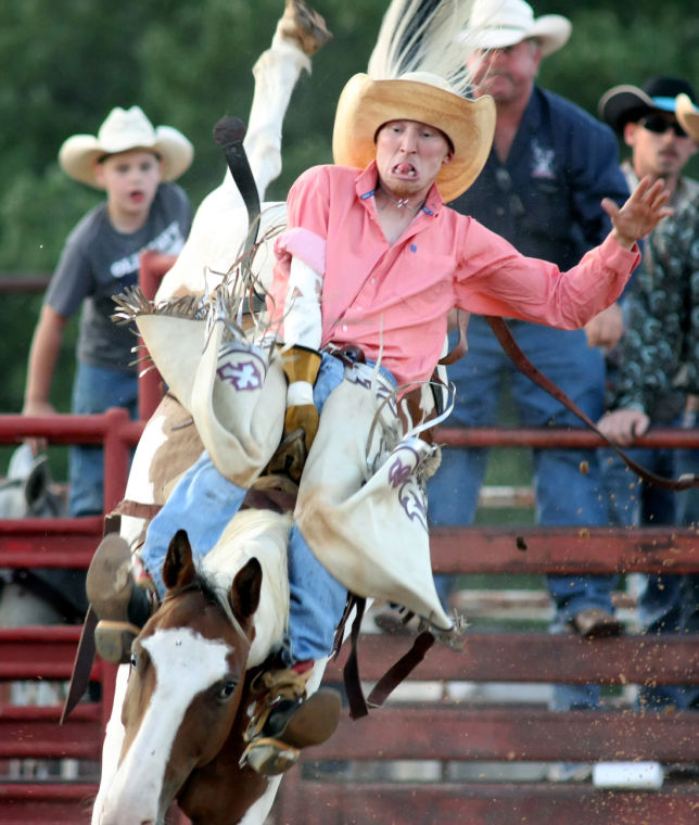 Barrels, cowboys topple at annual Gatesville Riding Club Rodeo ...