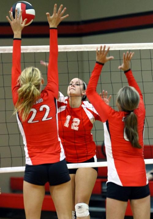 Lady Tigers Down Lady Eagles 3-2