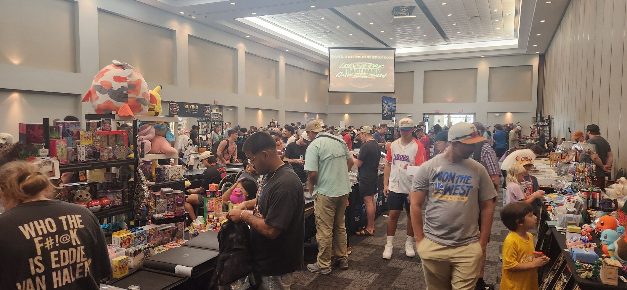 Card show — with guests Vince Young and a 'One Piece' voice actor