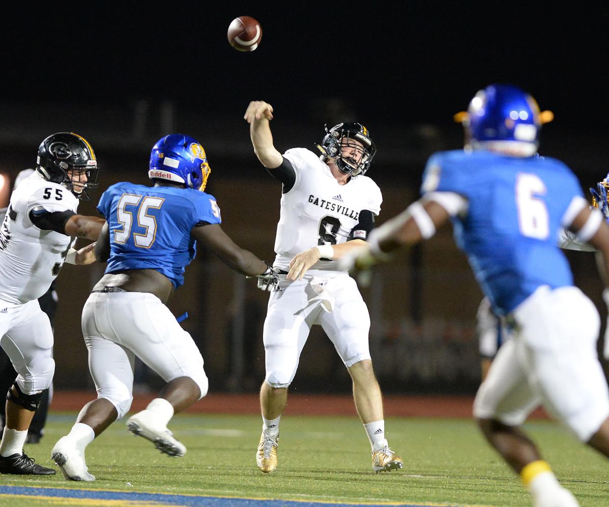 4th Ranked La Vega Overwhelms Gatesville 49 7 Gatesville