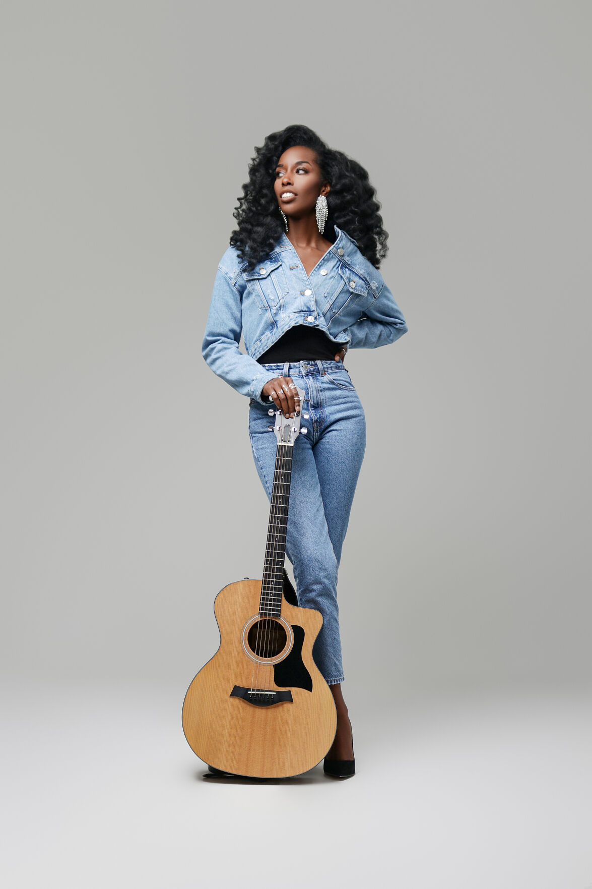 She's No. 1: Killeen singer has top song on a Billboard chart | Local News - Vimarsana News