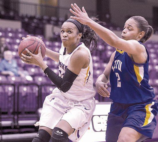 Umhb Women Seeking Next Step Lady Crusaders Host Southwestern In