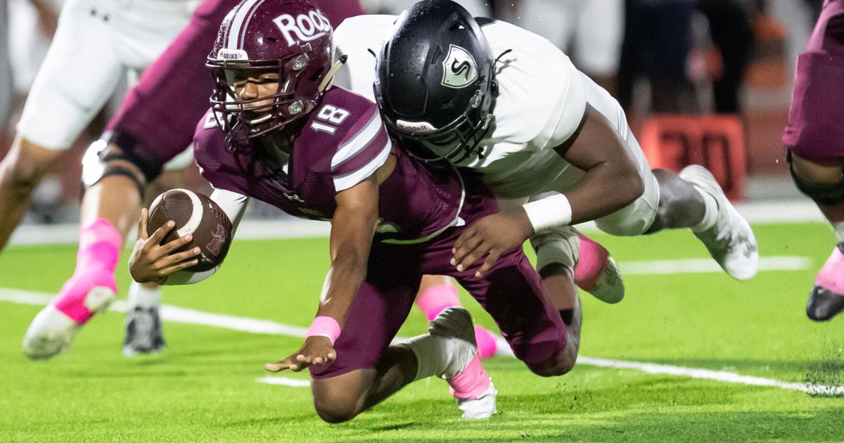 Wolves sack Roos, 63-17, in battle for last 4-5A-D1 playoff spot ...