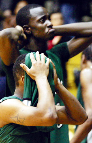 5A Playoffs: Ellison wilts under Patriots' pressure