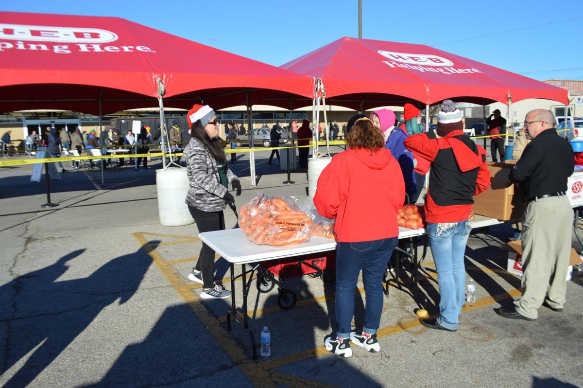 Final HEB food pantry helps hundreds of Killeen residents Local