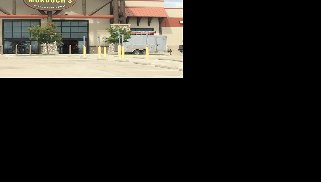 Packed parking lot, long line reported at Murdoch's Killeen ...