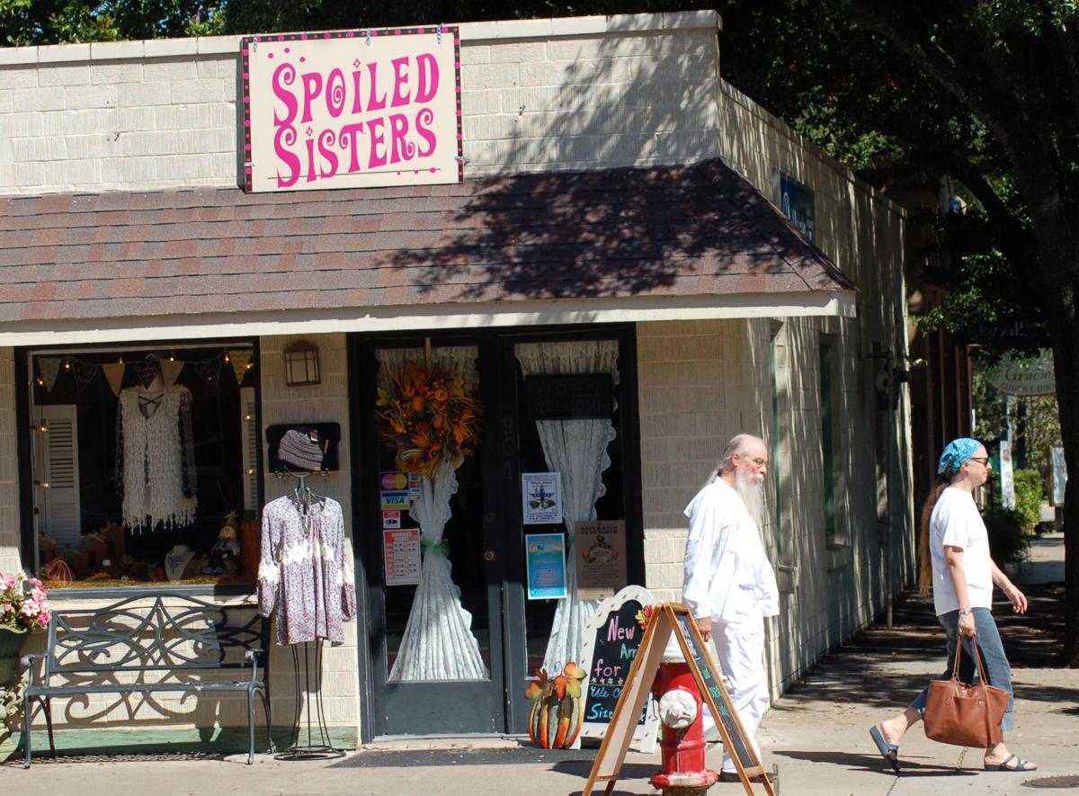 Historic Bastrop Lost Pines, chickens and art to explore