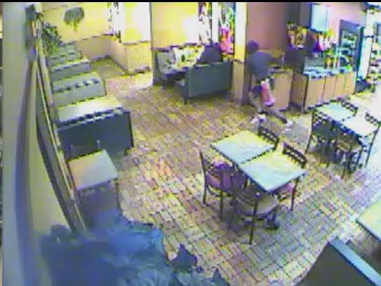 kpd no arrests made yet in subway slaying crime luby s restaurant