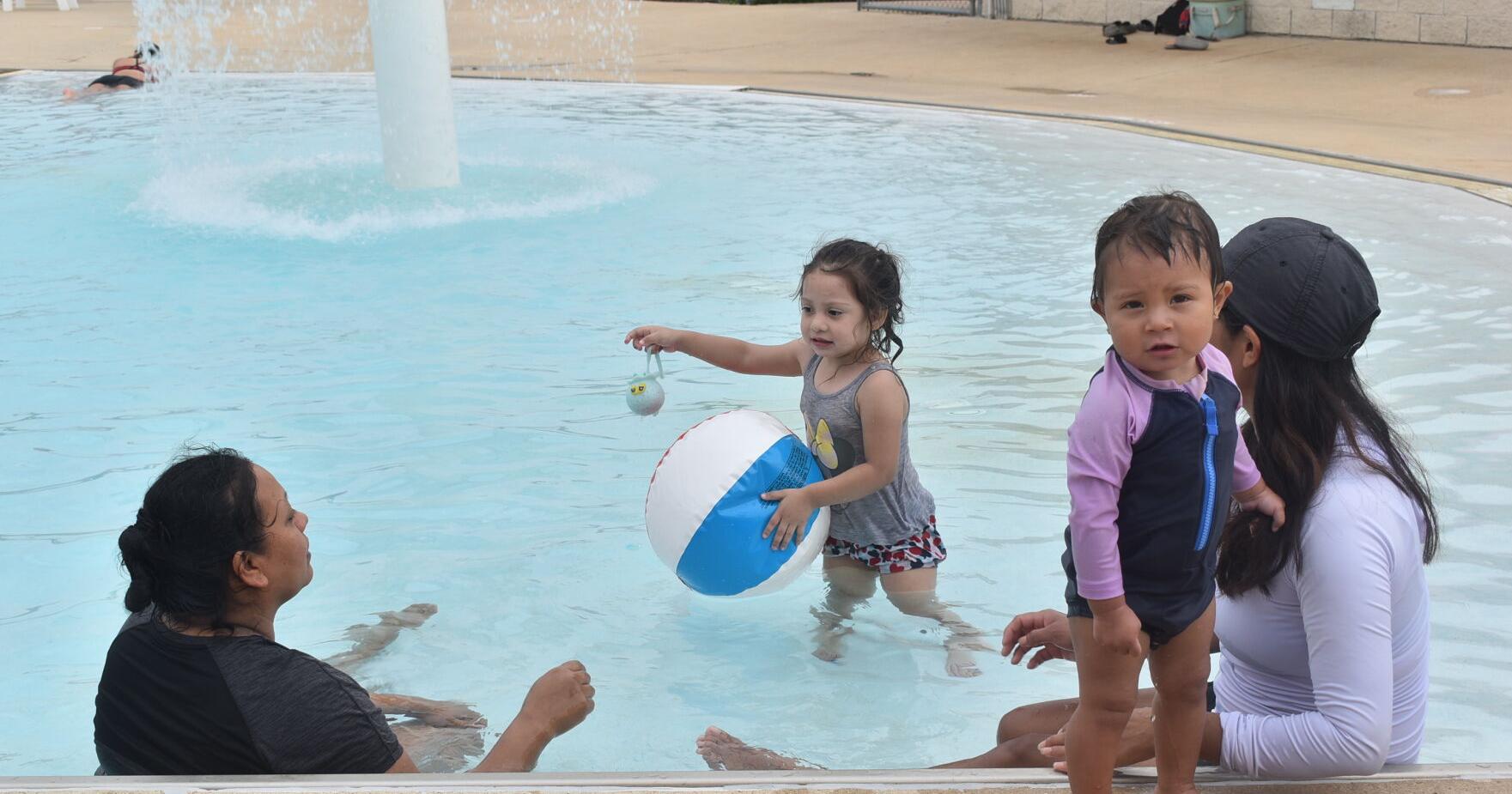 Killeen families enjoy local parks ahead of holiday - Vimarsana News