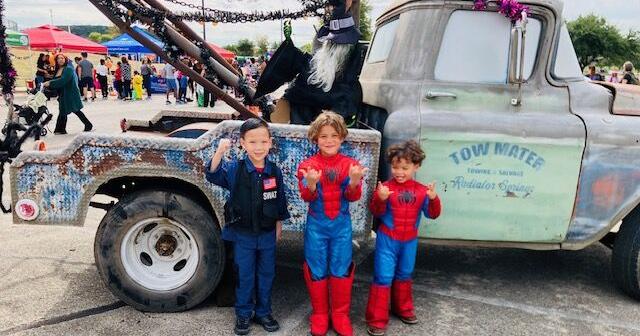 Heights brings together hundreds for Halloween inspired event