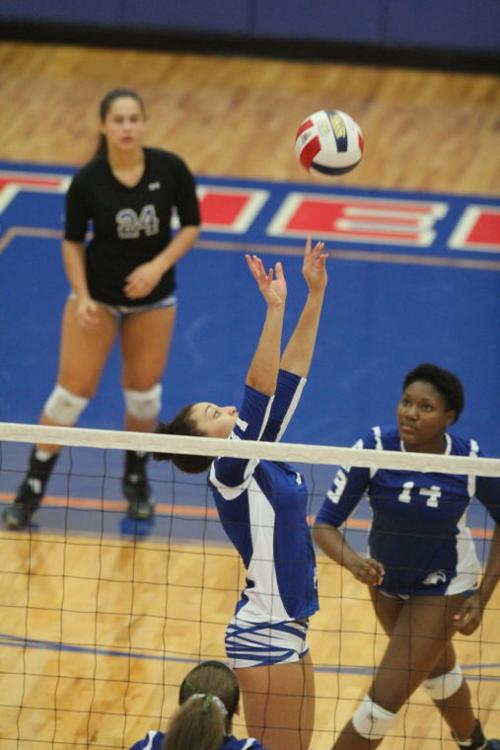 CopperasCoveDuncansvilleVolleyball40.JPG