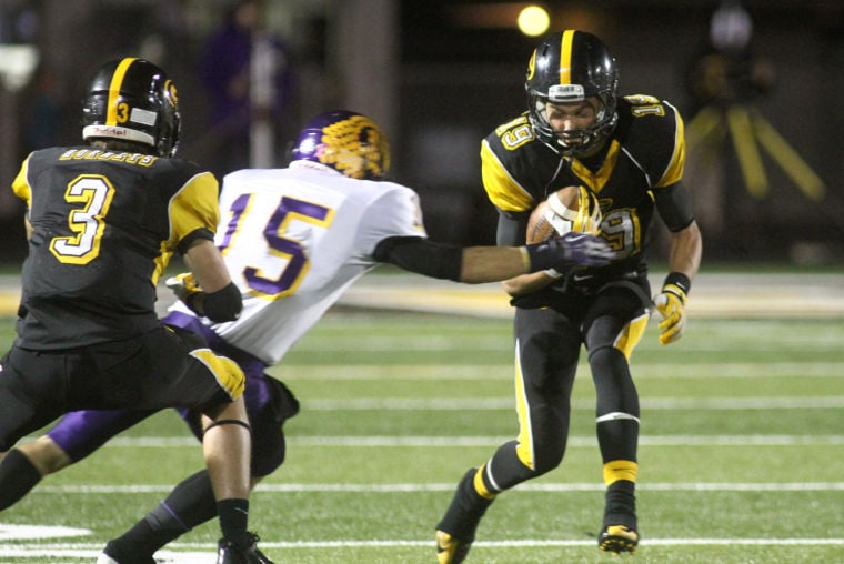Football: Gatesville v. Liberty Hill