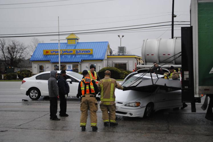 Car hits 7UP truck on busy Killeen road | Local News | kdhnews.com