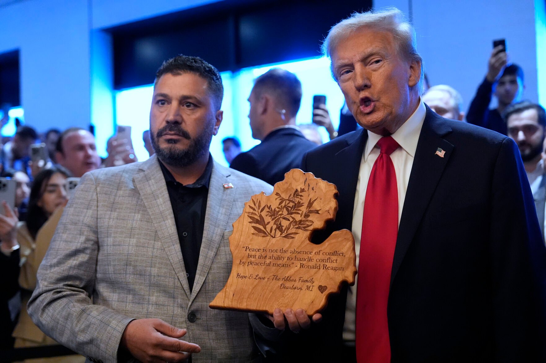 Trump Meets With Arab Americans In Dearborn, Michigan, But Top ...