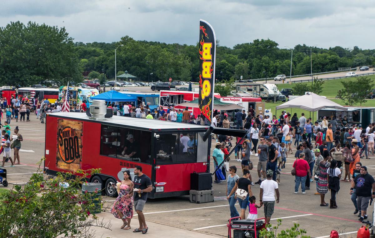 Dishing it out Food truck battle brings out best in meals on wheels