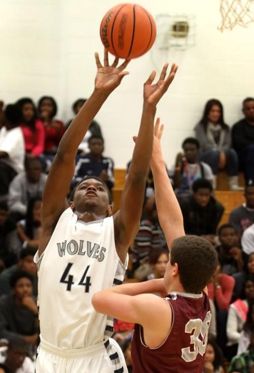 Boys Basketball: Shoemaker v. Round Rock