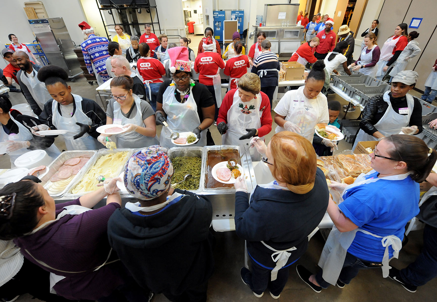 Thousands Gather For H-E-B 11th Annual Feast Of Sharing | Breaking ...