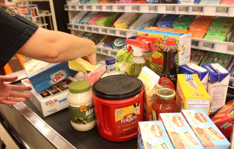 Food stamp use at Fort Hood commissaries drops 81 000 Military