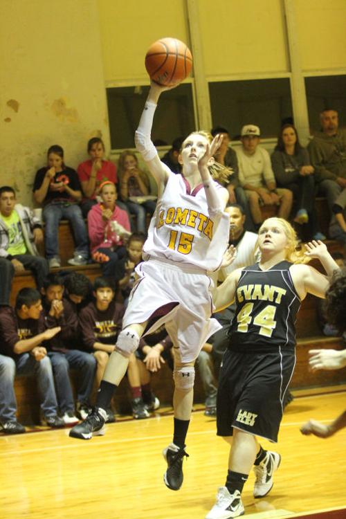 LometaEvantGIRLSBasketball50.jpg