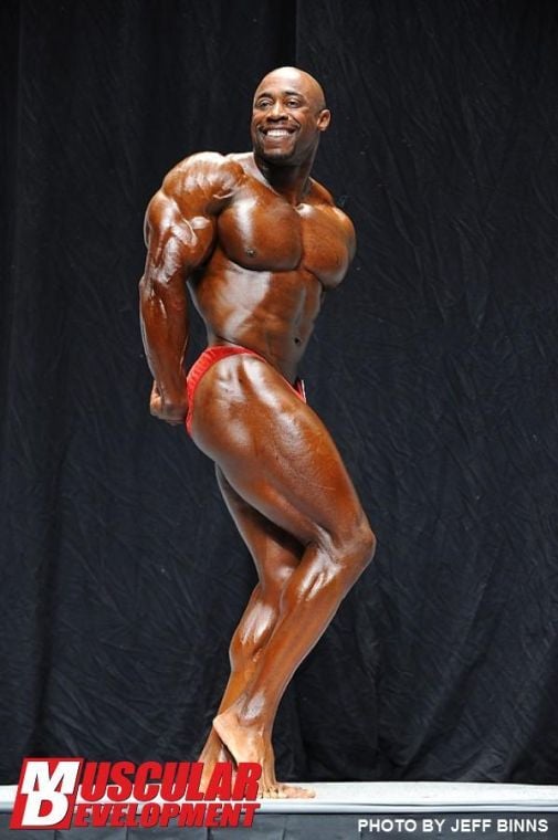 amazon woman body builder posing, realistic, 8 k | Stable Diffusion