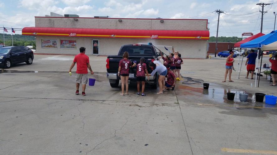 Youth groups find Copperas Cove corner big enough to hold competing car
