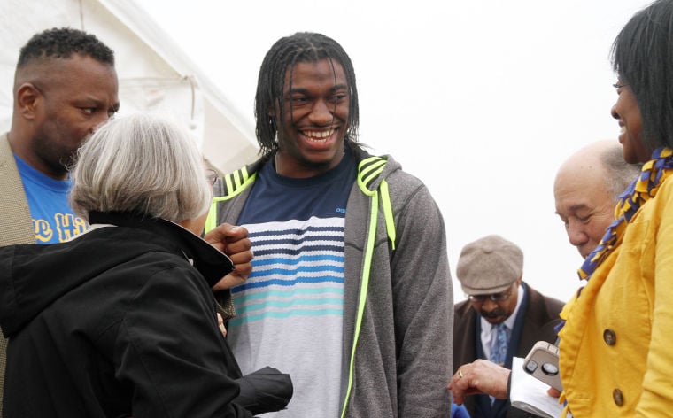 Baylor's Robert Griffin III lives out his dream, goes No. 2 to the Redskins