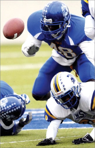 Bulldawgs still standing in playoffs