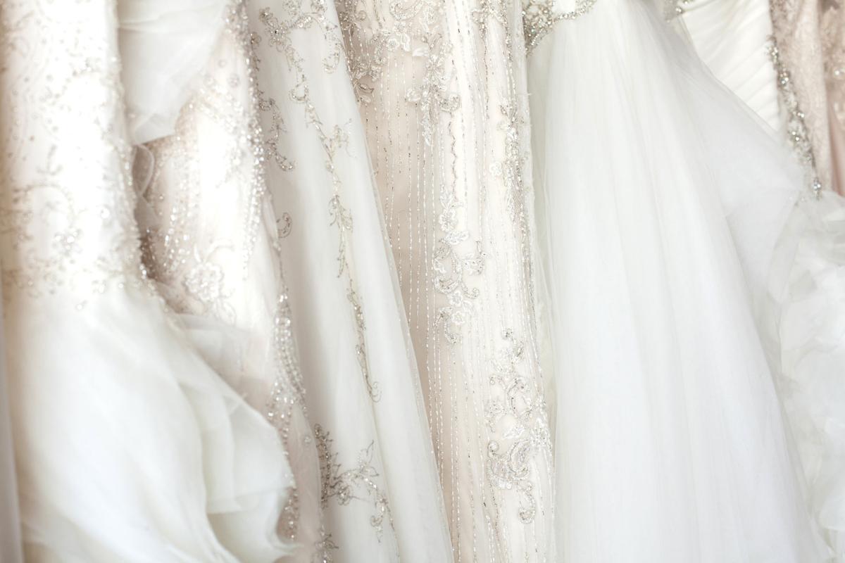 Tying The Knot Designer Gowns At Off The Rack Prices Features